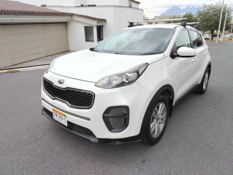 KIA SPORTAGE LX 2017