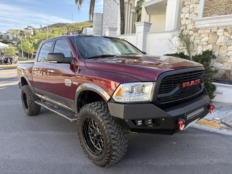 DODGE RAM CREW CAB LARAMIE  LONGHOM 4X4 2018  