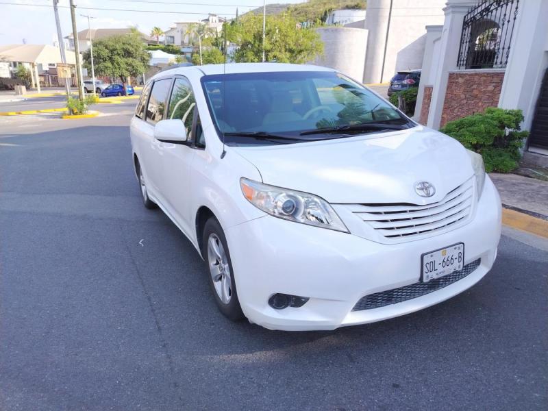 TOYOTA SIENNA CE 2011 AUTOMATICA